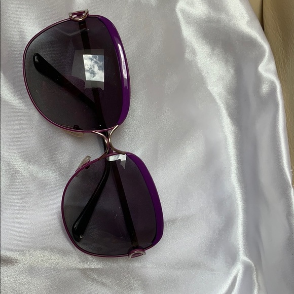 Sun Glasses - Picture 7 of 7